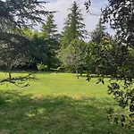 Le Jardin Chuchotant Сasa de vacaciones *