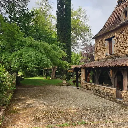 Le Jardin Chuchotant *