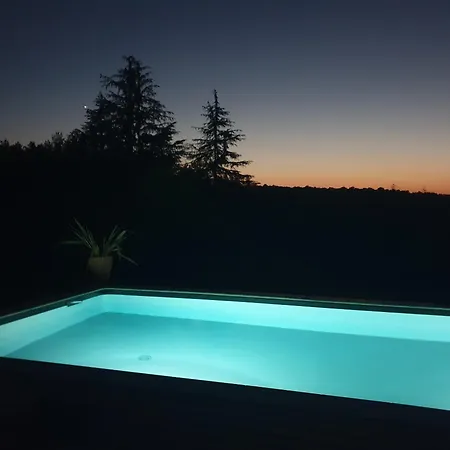 Le Jardin Chuchotant *