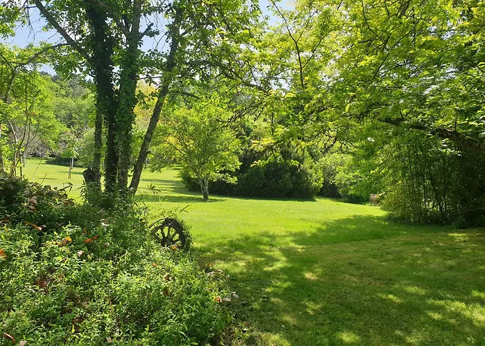 Le Jardin Chuchotant Сasa de vacaciones