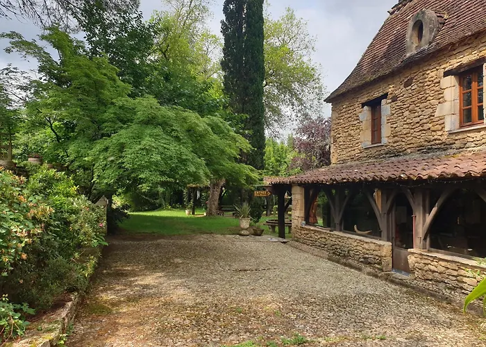 Le Jardin Chuchotant *