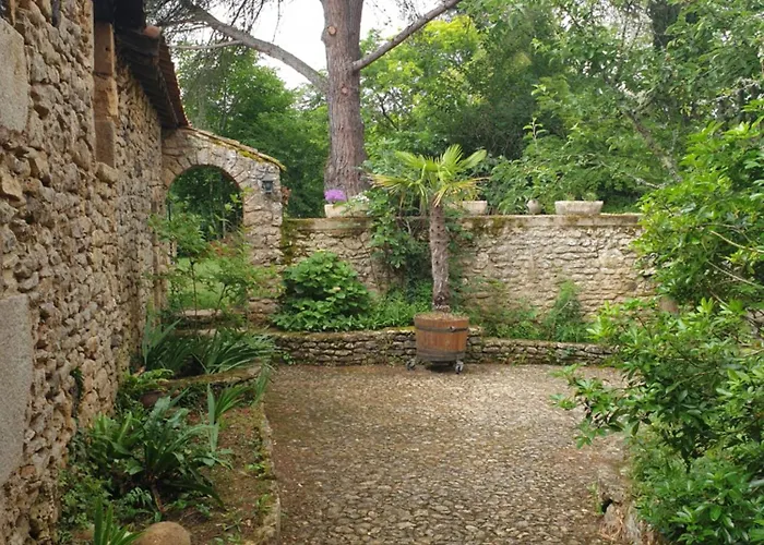 펜션 Le Jardin Chuchotant *